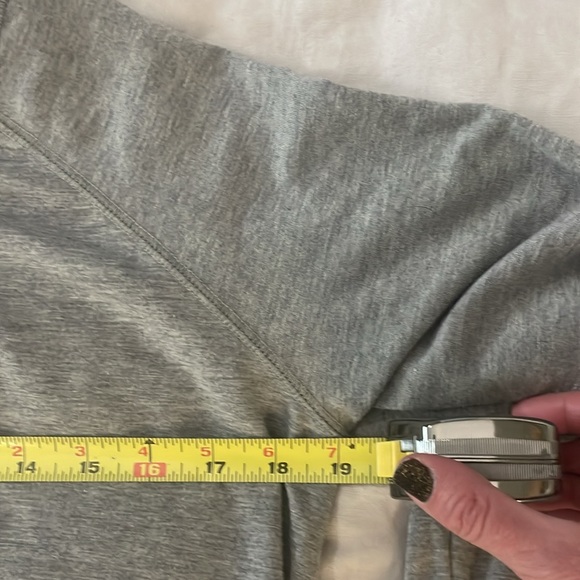 Lucky Brand Gray Sweatshirt with Draped Front sz XS - Picture 4 of 8